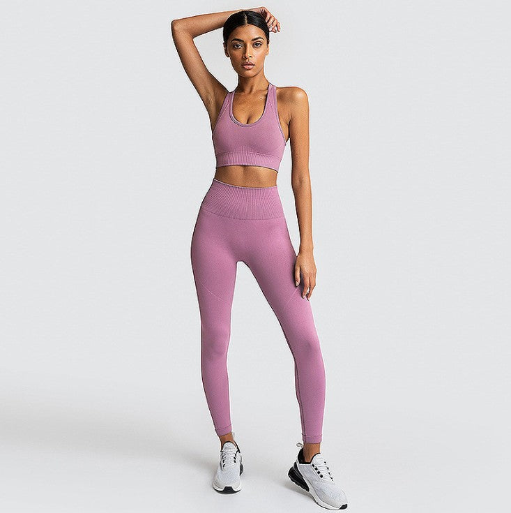 Seamless Women’s Gym Set – Nylon Sportswear for Workout, Yoga & Fitness