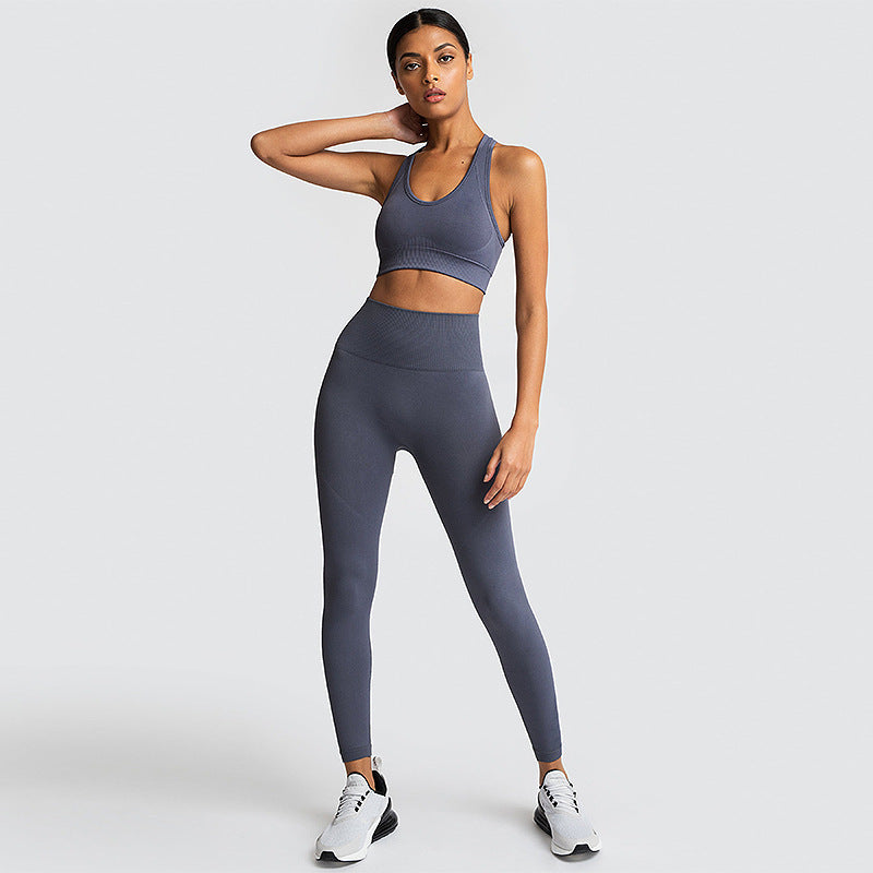 Seamless Women’s Gym Set – Nylon Sportswear for Workout, Yoga & Fitness
