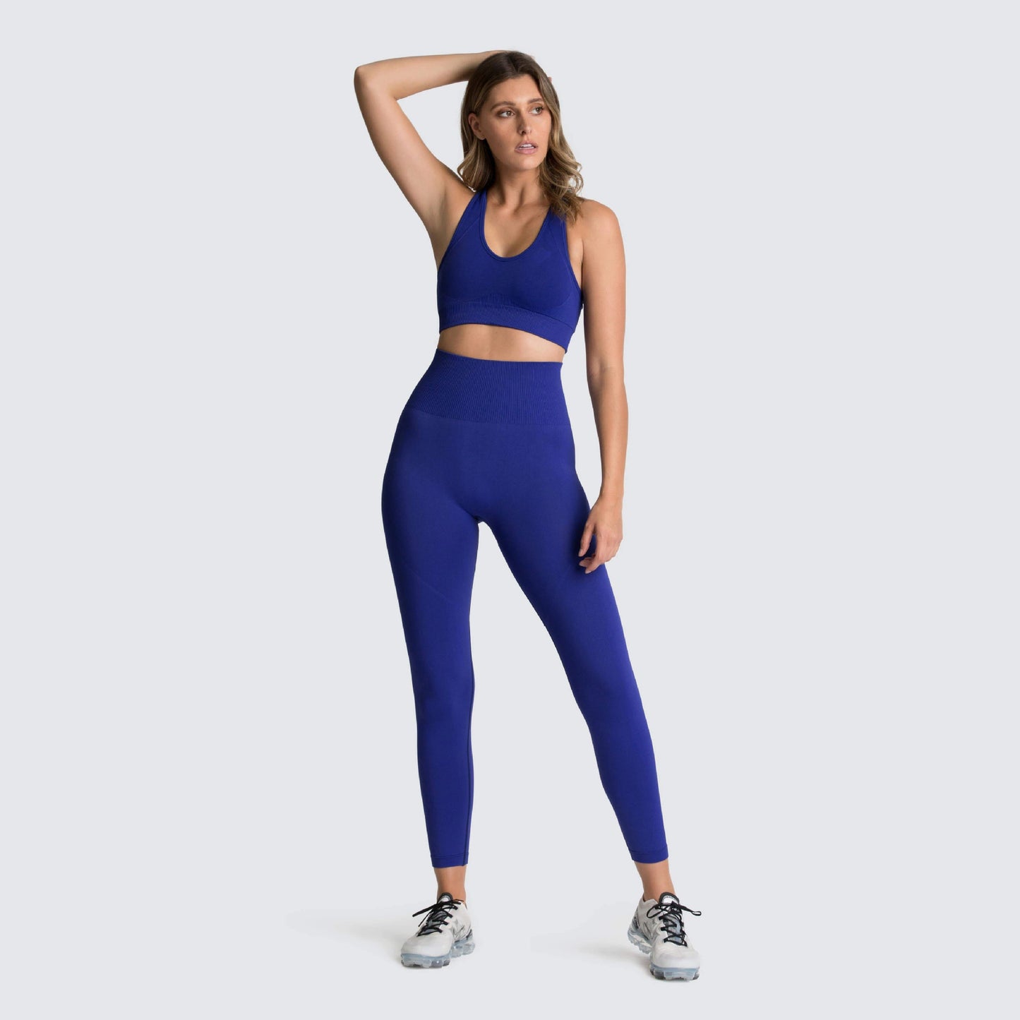 Seamless Women’s Gym Set – Nylon Sportswear for Workout, Yoga & Fitness